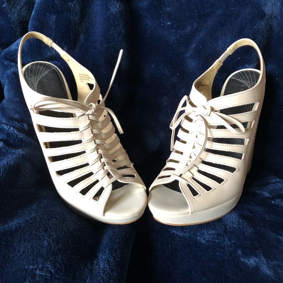 by Trouve Wedge Sandals New! - Picture 5 of 8